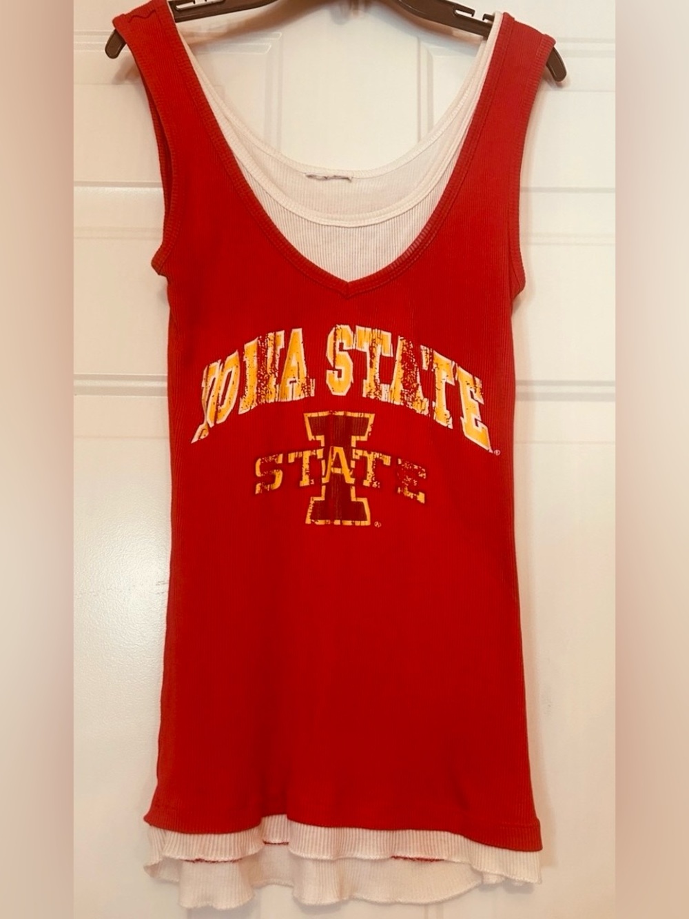 Iowa State ISU Ribbed Distressed Tank Top M Red Cyclones Casual Layered